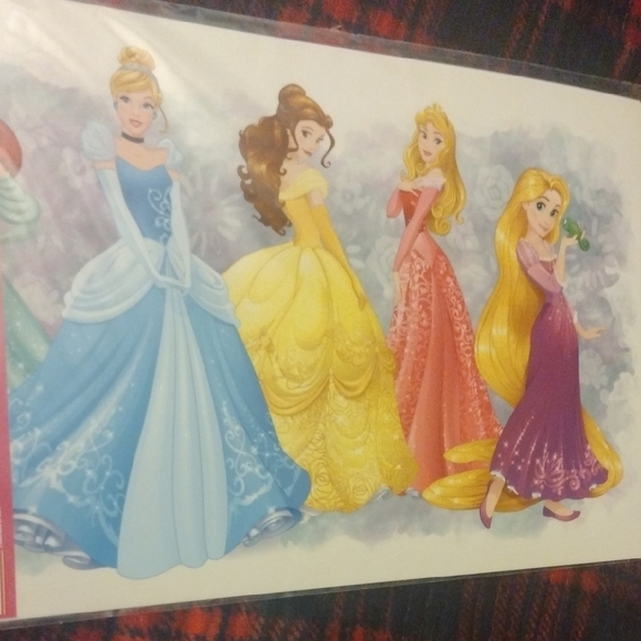 Disney Princess Decal Set - Blue, Yellow, Pink - Picture 3 of 8